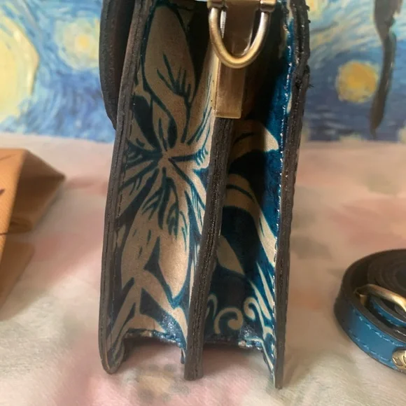 Patricia Nash Teal Blue Floral Leather Top-Handle Crossbody NWT - Picture 4 of 12